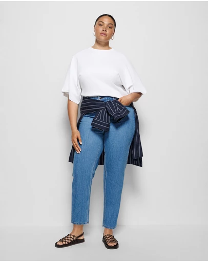 Commonry - The High Rise Crop Girlfriend Jean