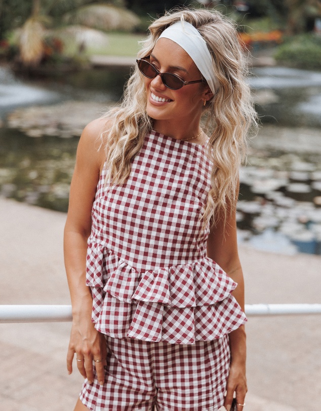 Petal & Pup - Landon Fitted Shorts - Burgundy Gingham