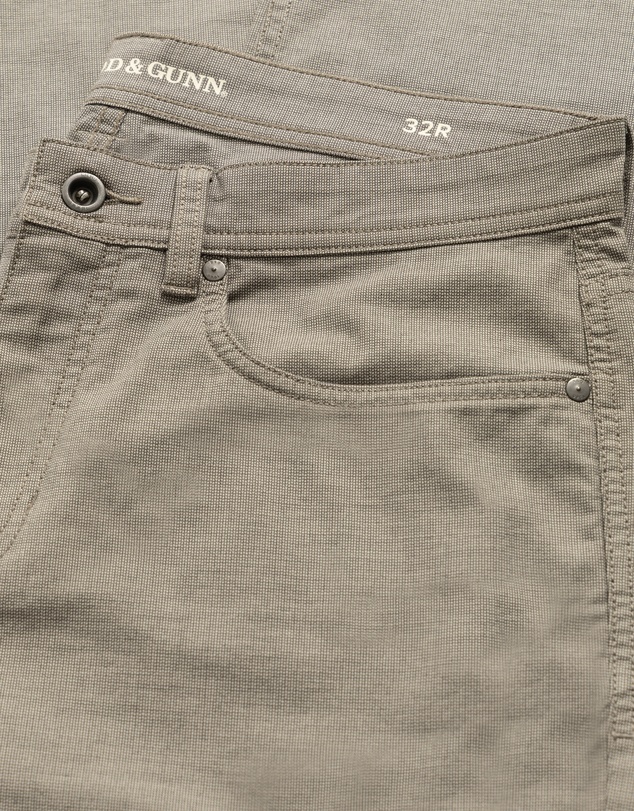 Rodd & Gunn - Gunn Straight Fit Jean Short Leg