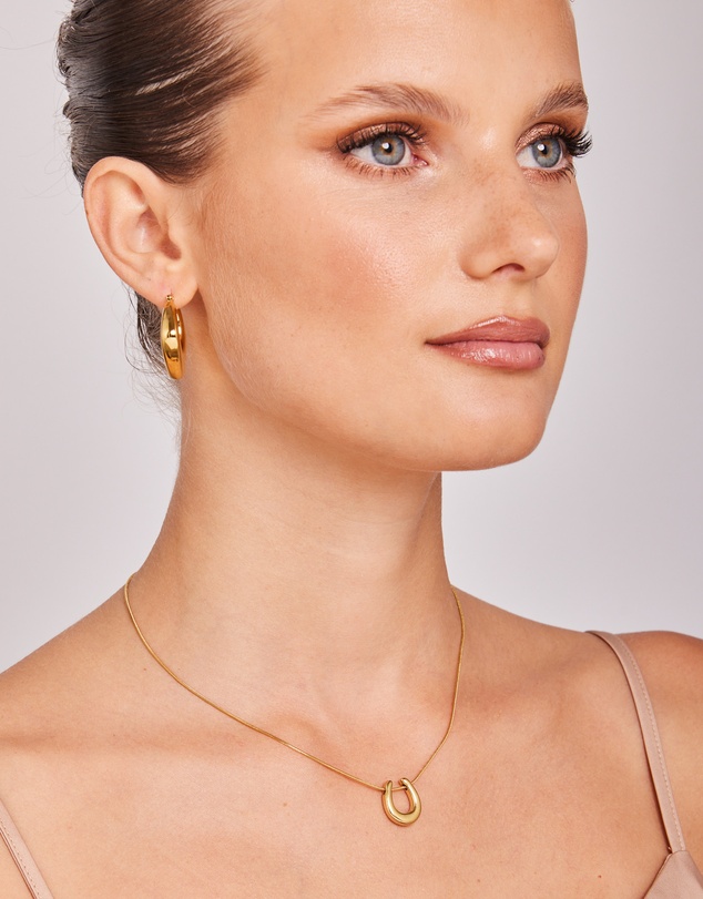 Zoe Olivia - Waterproof Horse Shoe Necklace