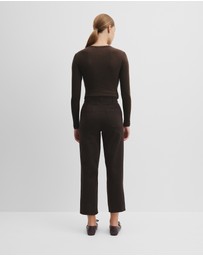 Country Road - Crop Curve Jean