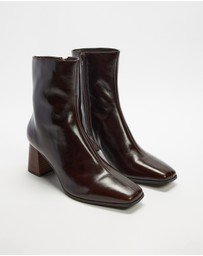 AERE - Stella Block Heel Leather Boots