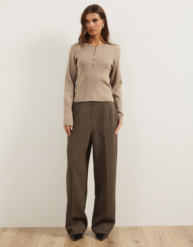 Atmos&Here - Lina Long Sleeve Knit Top