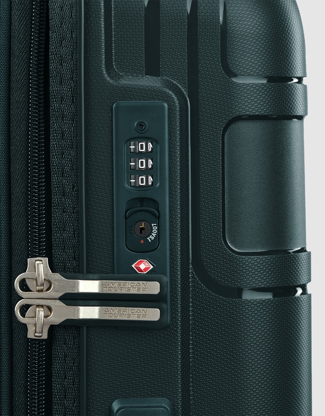 American Tourister - Light Max Medium (69 cm)