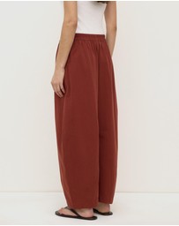 Assembly Label - Lola Barrel Pants