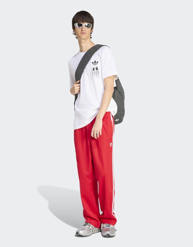 adidas Originals - Loose Graphic T-Shirt Shoes 4 Mens