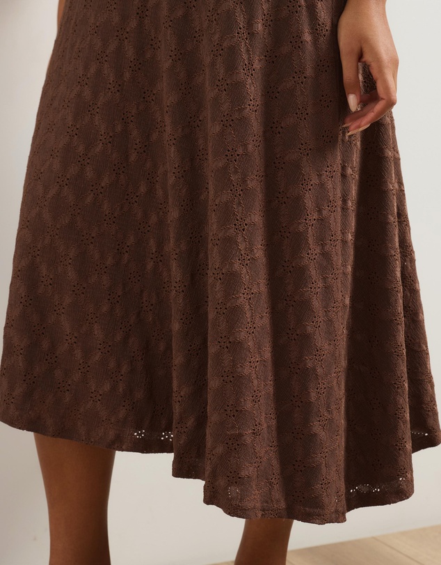 Atmos&Here Curvy - Bridget Stretch Geo Lace Midi Dress