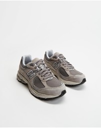 New Balance - ML2002R - Unisex