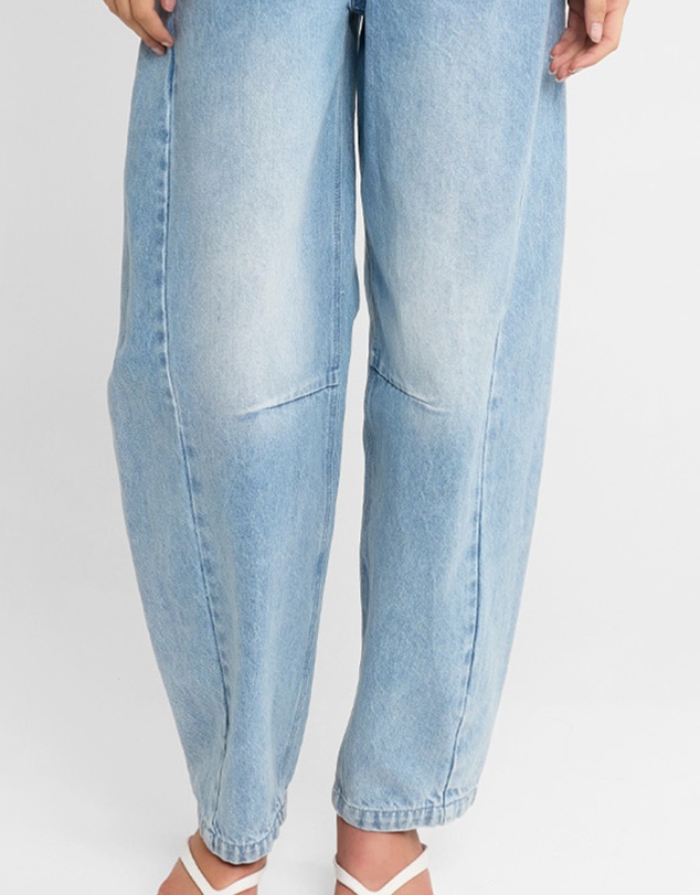 Madison The Label - Cora Barrel Jeans