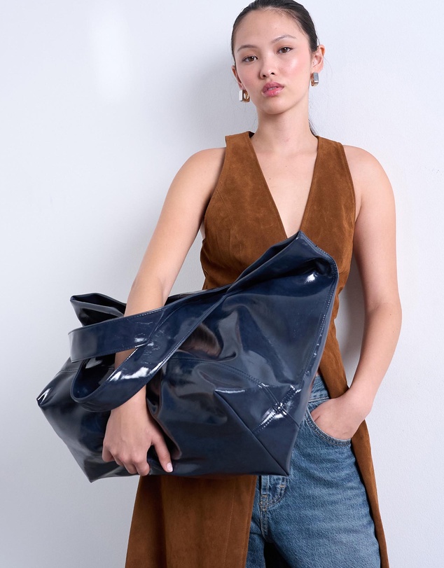 TOPSHOP - Troy Crinkle Tote Bag
