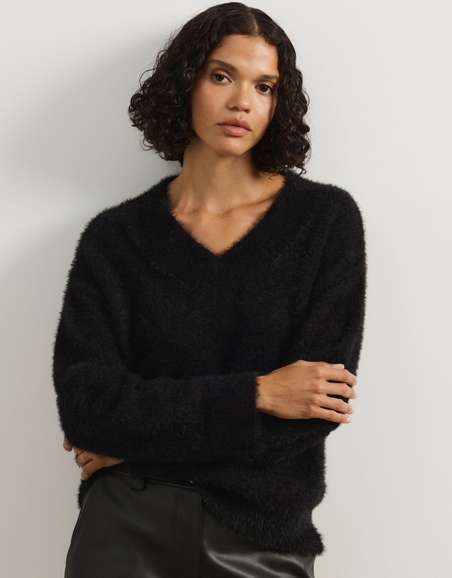 Atmos&Here - Dayna Fluffy V-Neck Pullover Sweater