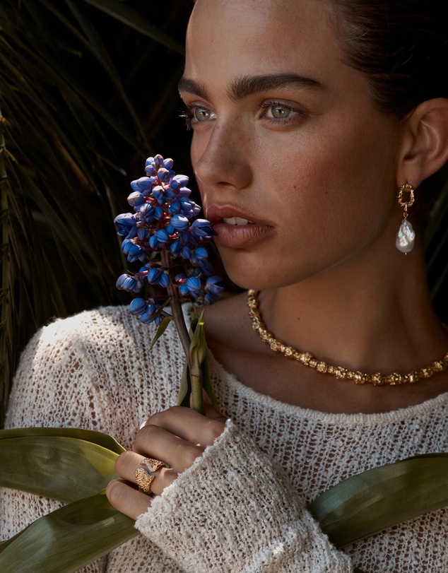 Amber Sceats - Peony Earrings
