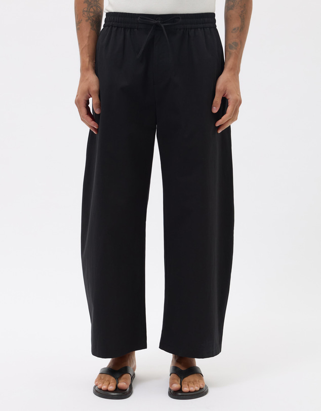 AERE - Cotton Barrel Leg Pant