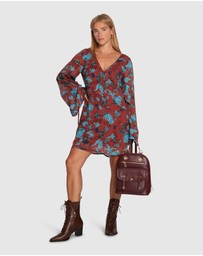 Belle & Bloom - 5th Ave Leather Backpack