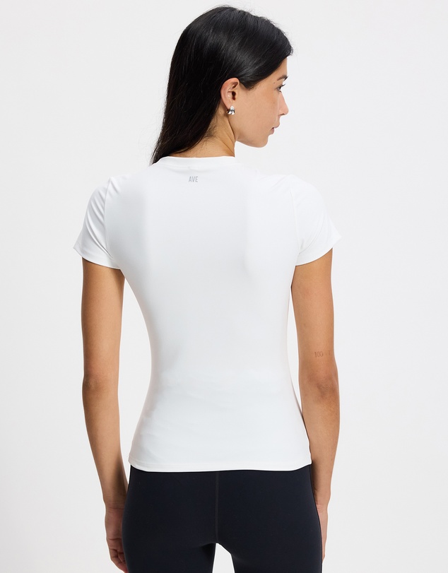 AVE Active - The Essential Tee