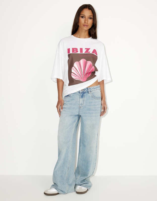 Dazie - Ibiza Oversized Graphic Tee
