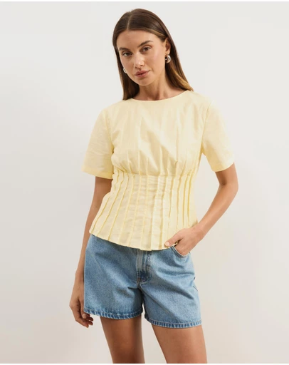 Atmos&Here - Maya Pin Tuck Top