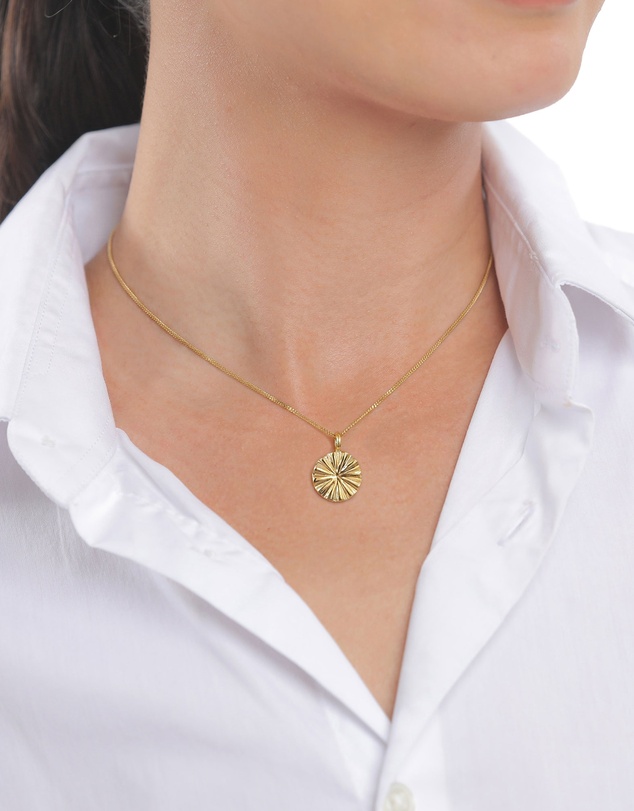 Elli Jewelry - Starburst Coin Pendant Necklace in Gold-Plated 925 Silver