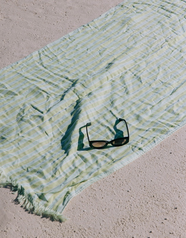 Layday - Laguna
