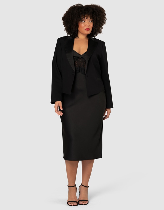 Pink Dusk by Curve Project - Her Satin Trim Crop Blazer