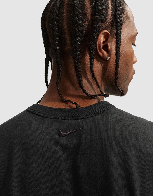 Nike - Sportswear Premium Essentials T-Shirt