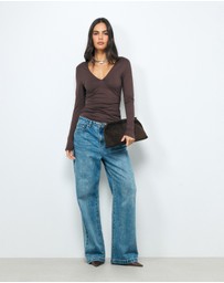 AERE - Heidi V Neck Top