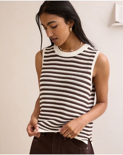 BRUNETTE STRIPE