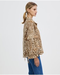 Grace Willow - Ryo Shirt