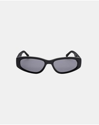 Soda Shades - Rozalia Russia x Soda Shades - Shade 005 Black