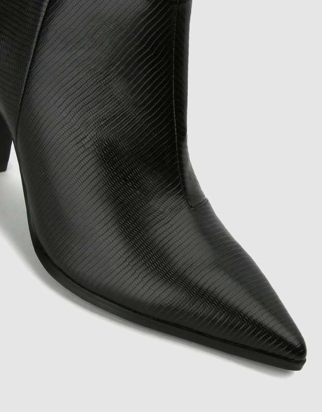 Betts - Wider Fit Dixie Knee-High Boots