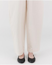 St. Agni - Low Scoop Ballet Flats