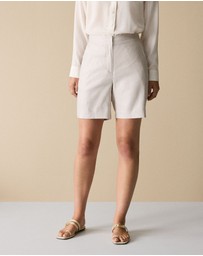 Trenery - Yarn Dyed Stretch Linen Blend Longline Short in Flax