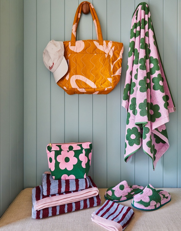 Mosey Me - Flowerbed Cosmetic Bag