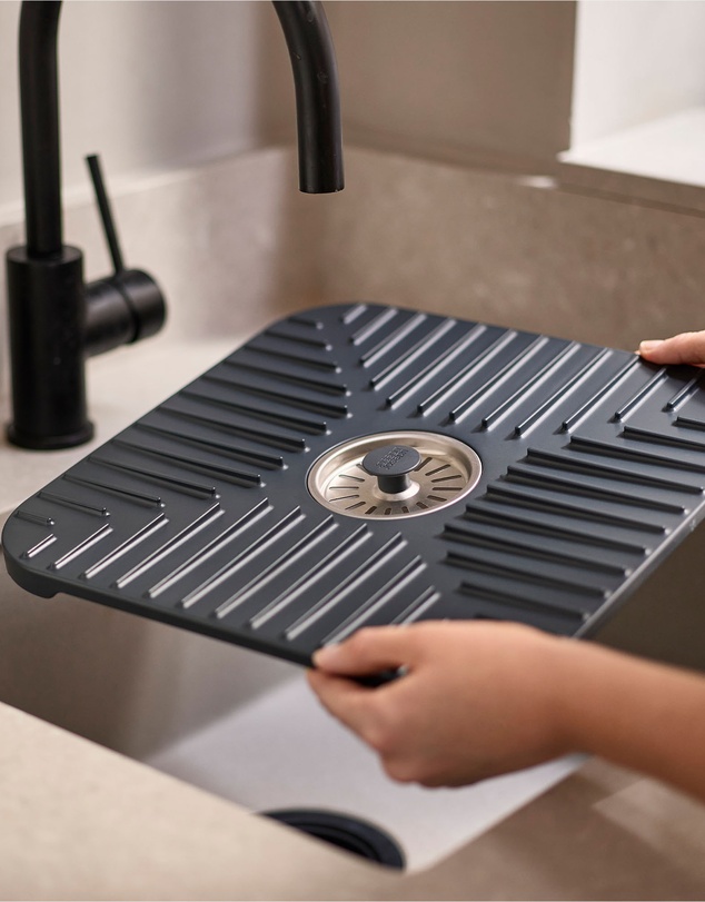 Joseph Joseph - SinkShield™ Sink Mat with Draining Plug