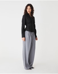 Forcast - Billie Pleat Waist Shirt