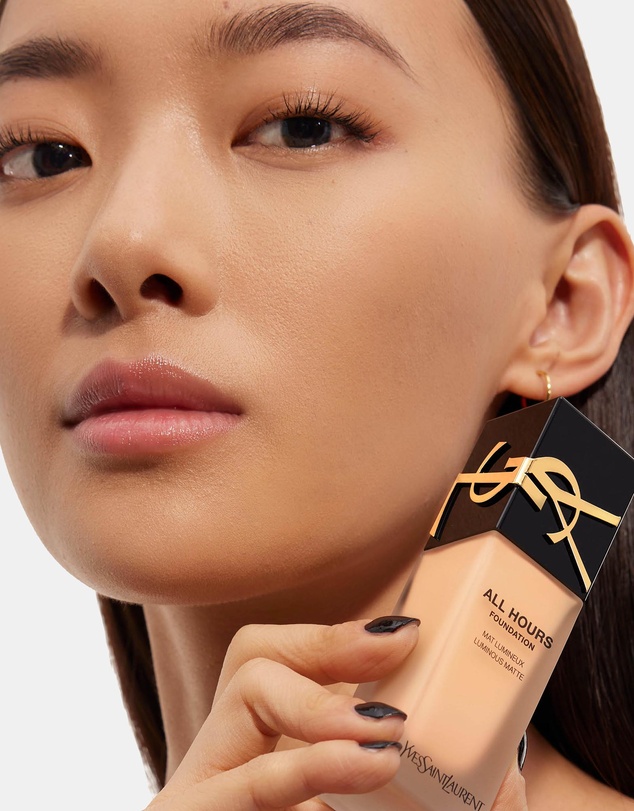 Yves Saint Laurent - All Hours Liquid Foundation