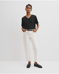 Country Road - Australian Cotton V-neck Neck T-shirt