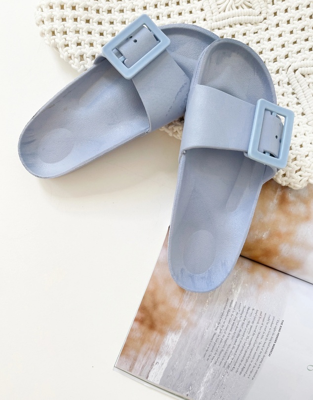 Esther & Co - Summer Slides - Light Blue