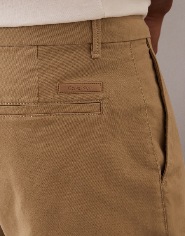 Calvin Klein - Modern Twill Slim Chino Shorts
