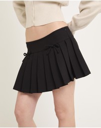 Alice In The Eve - Addison Pleated Mini Skirt