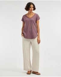 Amelius - Aiden Organic V Neck Tee