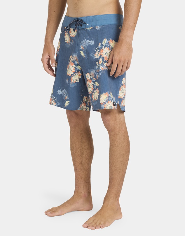 Billabong - Mens Good Times Pro Performance 17.5