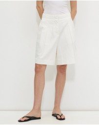 Calli - Harp Tuck Front Shorts