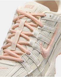 Nike - Nike P-6000 - Women's