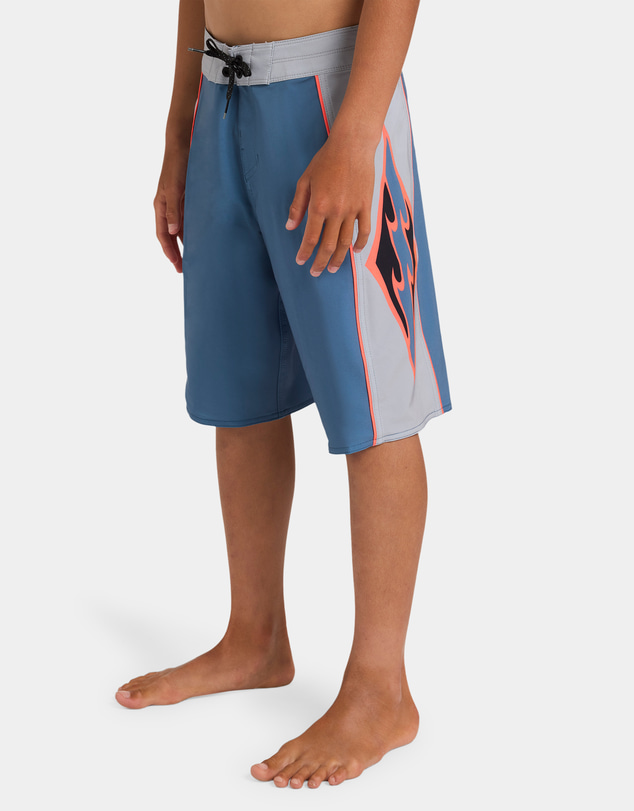 Billabong - Boys 8 to 16 New Wave Pro 19