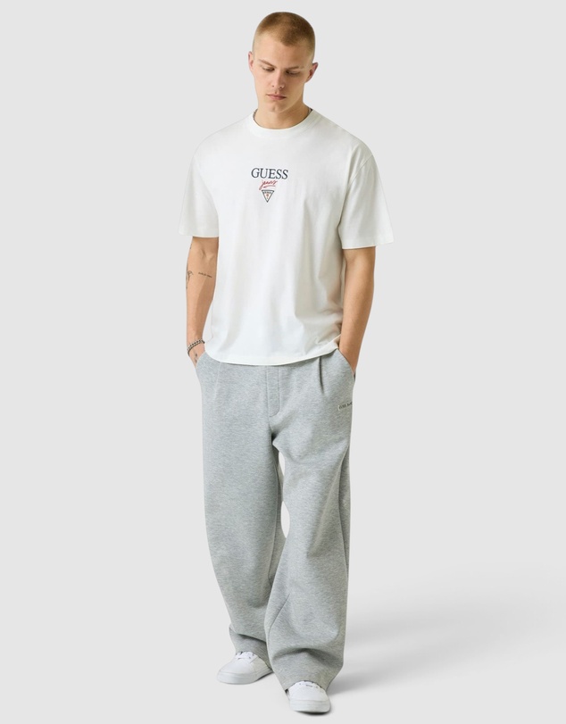GUESS Jeans - GUESS JEANS Short Sleeve Oversized Baker Logo T-Shirt