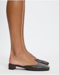 Atmos&Here - Willow Square Toe Leather Mules
