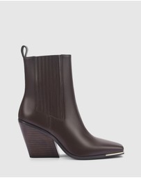 LANA WILKINSON - Cyrus Chelsea Boot