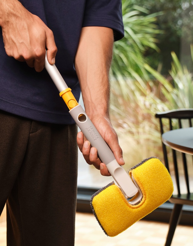 Joseph Joseph - CleanTech™ Telescopic Extension Pole