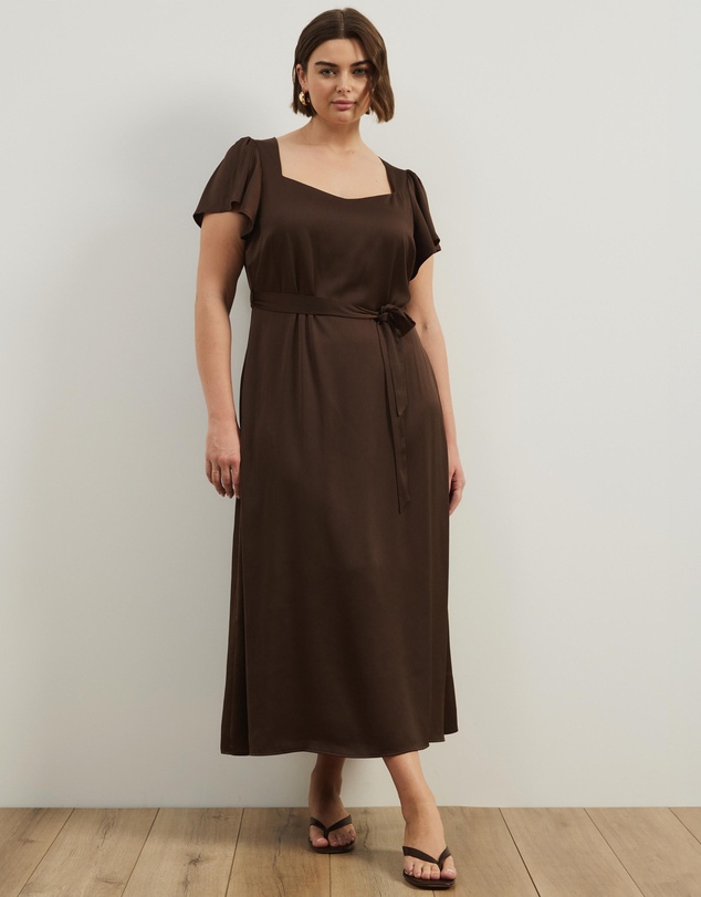 Atmos&Here Curvy - Florence Flutter Sleeve Maxi Dress
